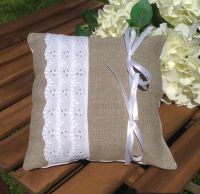 coussin alliances lin naturel et broderie blanche